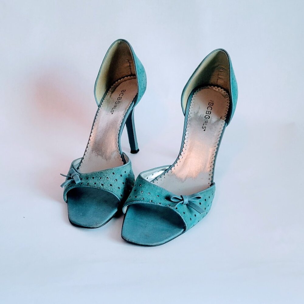 BCBGirls Cabala Suede Teal Heels. Size 8.5